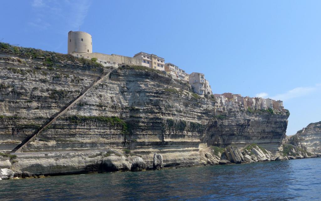 11_bonifacio_09.jpg