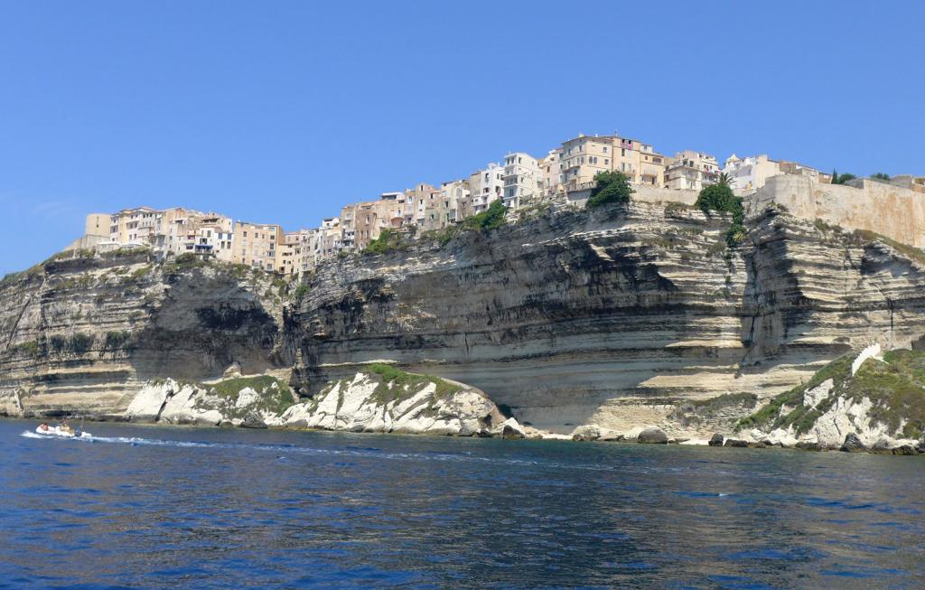 11_bonifacio_10.jpg